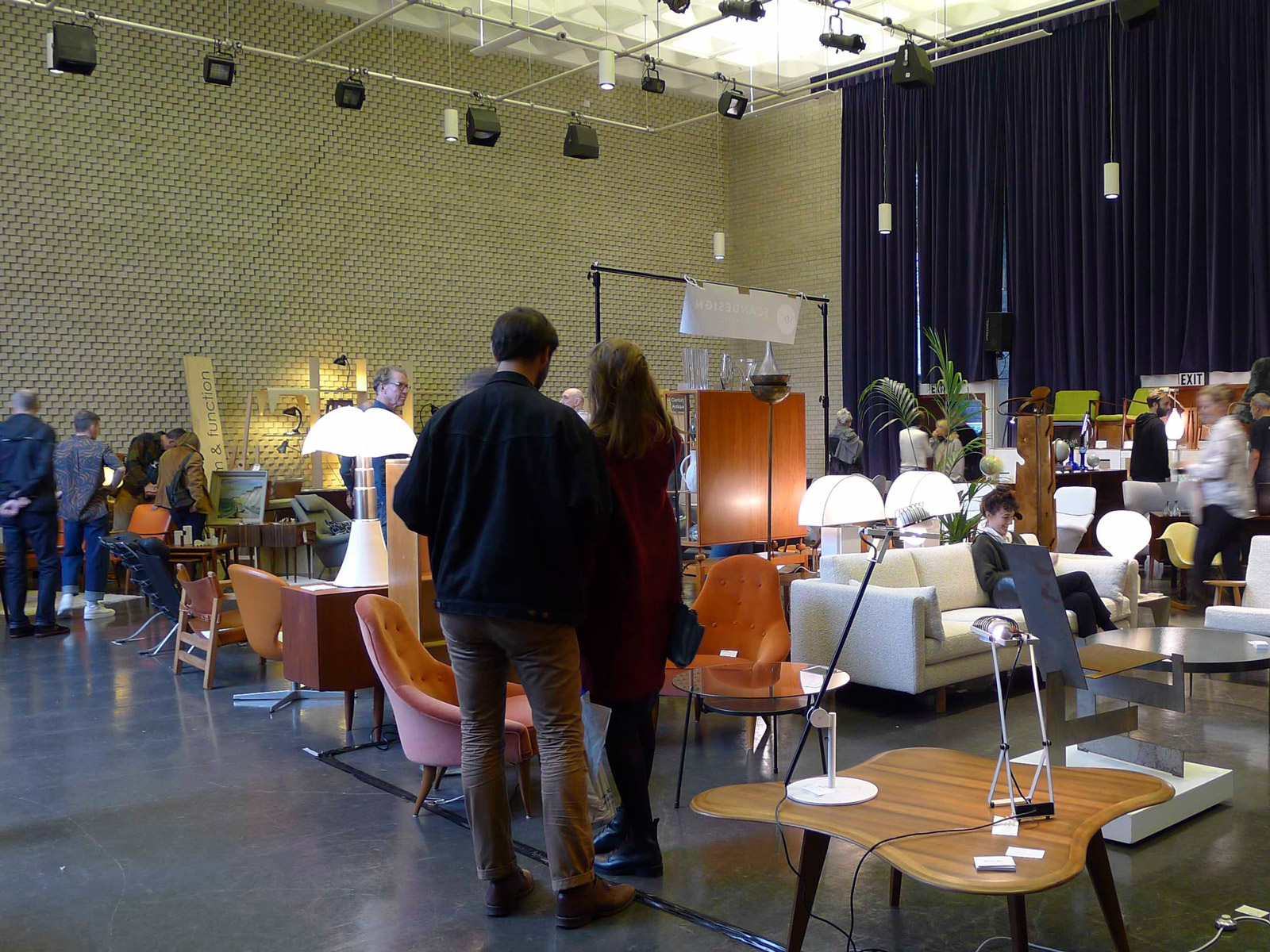 Modern Shows Destination for the best in Midcentury Modern